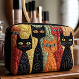 Quilted beauty bag with decorative cat