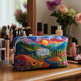 Quilted beauty case with retro travel pattern NCU0PT9477